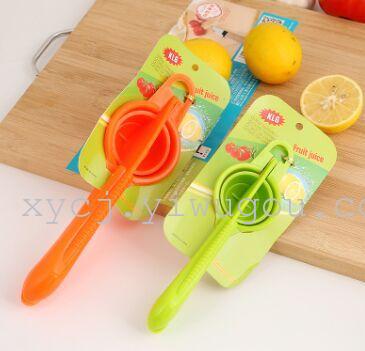 Wholesale plastic lemon juicer made of eco-friendly materials, direct sales from the manufacturer