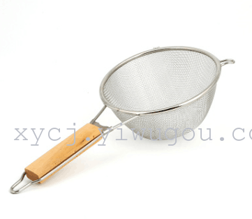 Factory direct sales: 18CM stainless steel oil-frying basket with wooden handle, filter screen, double-ear hanging details Picture