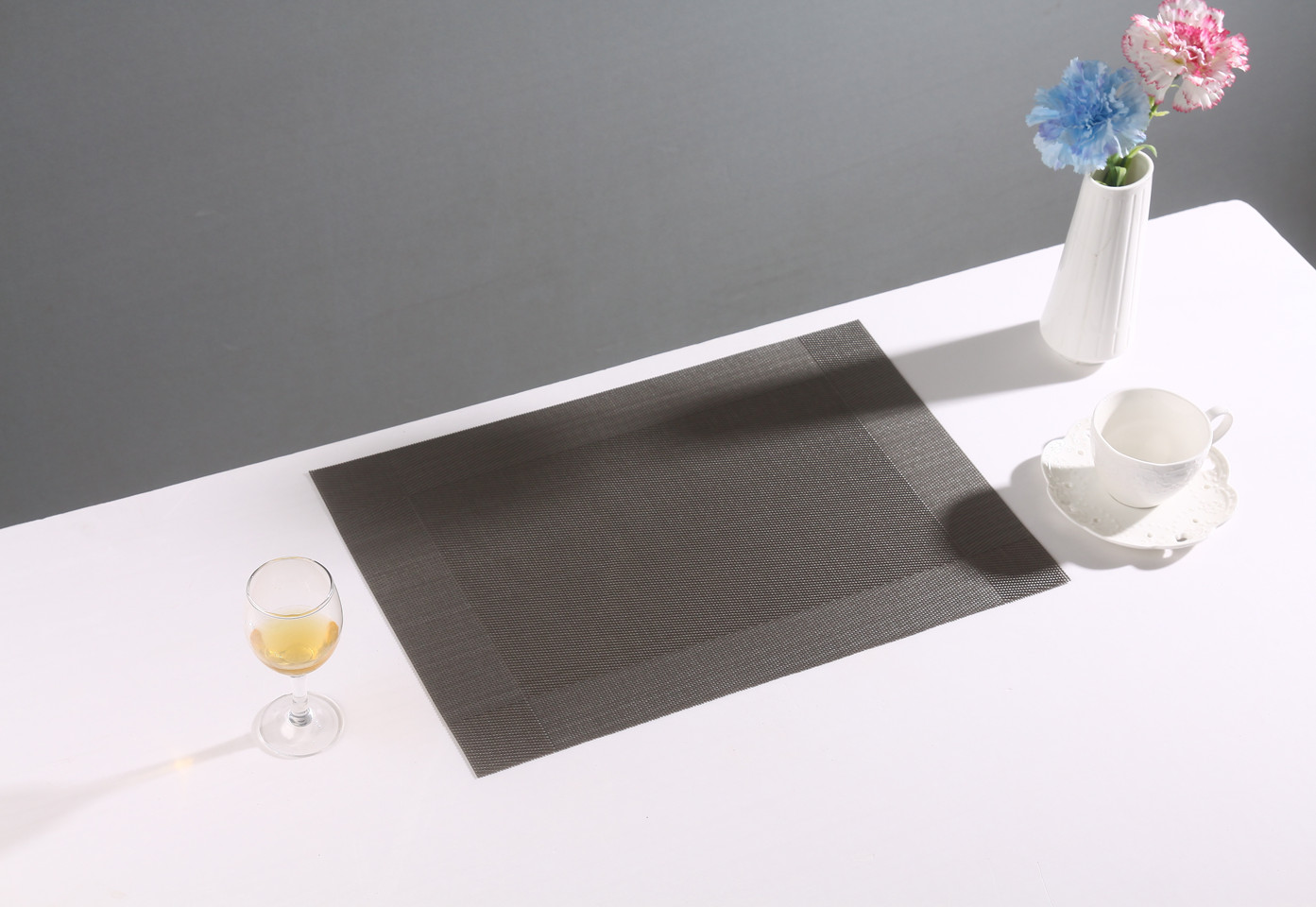High-end pvc placemats, table MATS, heat insulation MATS, bowl MATS, cup MATS, anti-slip and multiple types Application Scenario