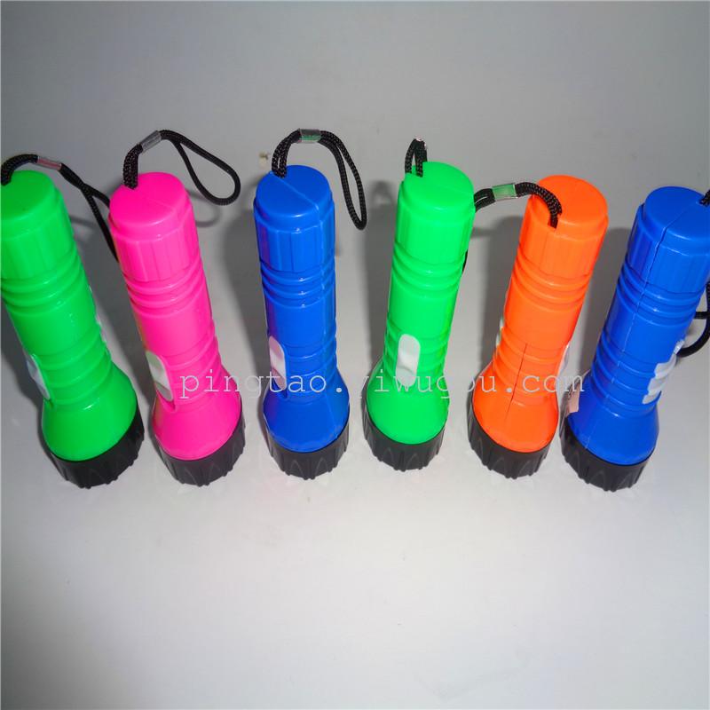 Children's toys 118 flashlight, gift keychain, LED night light, light source, factory direct sales details Picture