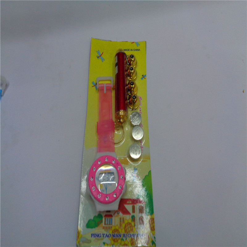 Children's plastic toy keychain light, gift flashlight, LED night light, five-head laser plus multiple watches Application Scenario