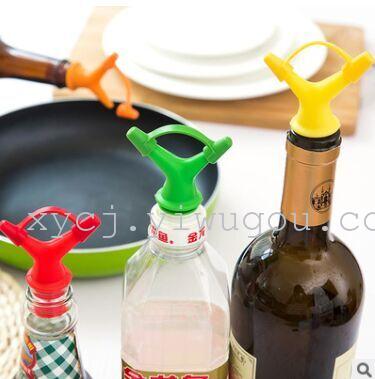 Double-end leak-proof soy sauce bottle with gooseberry bottle with wine bottle with wine pour kitchen condiment bottle deflector