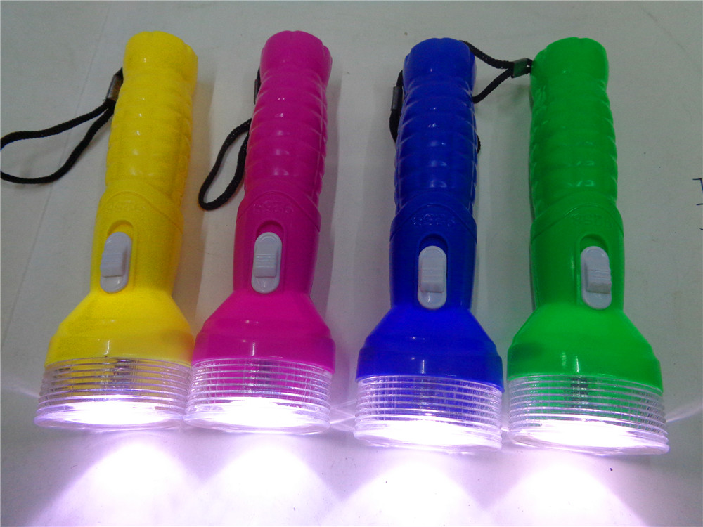 Children's toy LED keychain light, gift, night light luminous pendant, 9258 flashlight factory direct sales Application Scenario