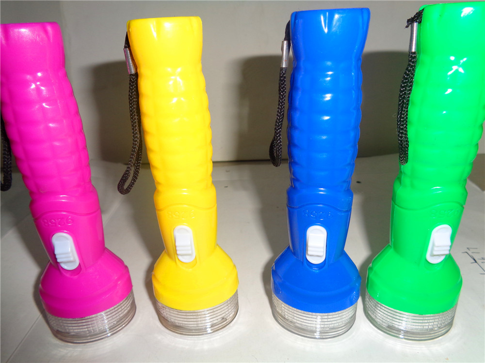 Children's toy LED keychain light, gift, night light luminous pendant, 9258 flashlight factory direct sales