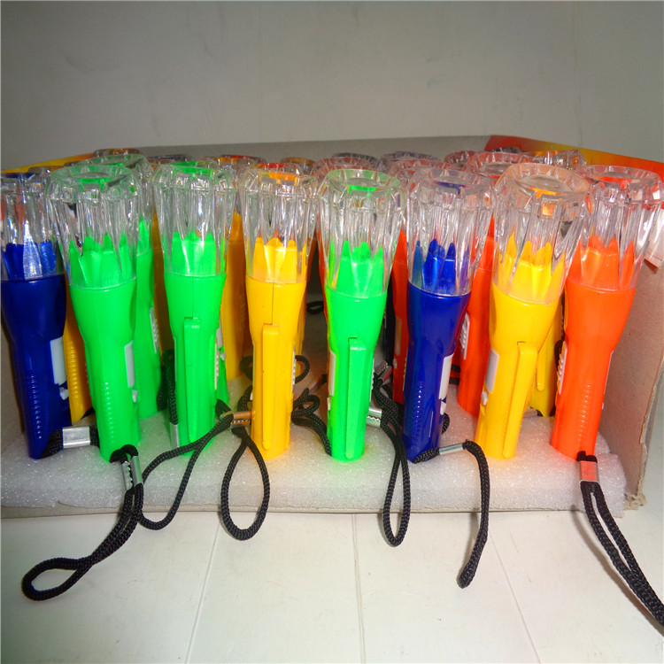 Children's toy D-728 flashlight, gift LED keychain, night light, street stall supply, factory direct sales