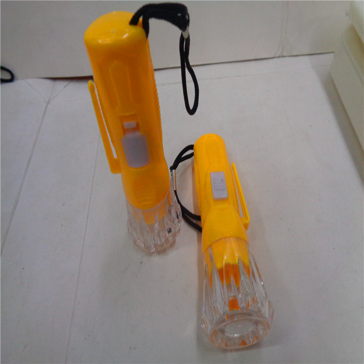 Children's toy D-728 flashlight, gift LED keychain, night light, street stall supply, factory direct sales Application Scenario