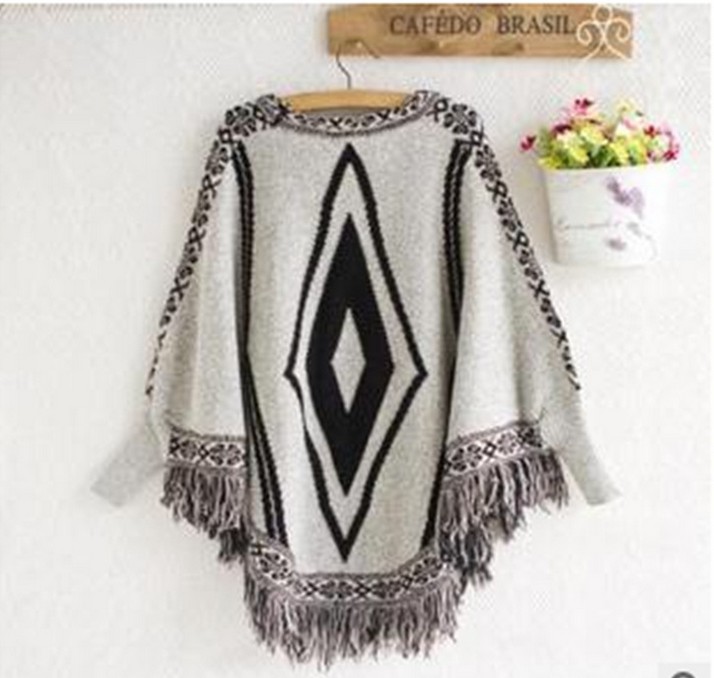 秋冬新款流苏套头披肩蝙蝠袖园领毛衣针织衫斗篷外套