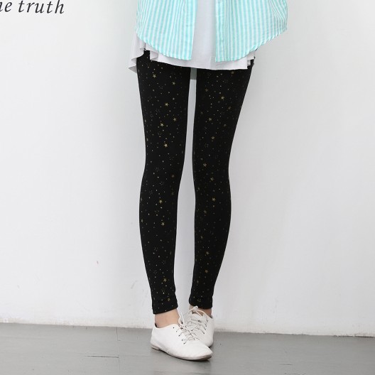 The new basic slimming style from Dongdaemun, South Korea, featuring star-studded nine-inch skinny leggings details Picture