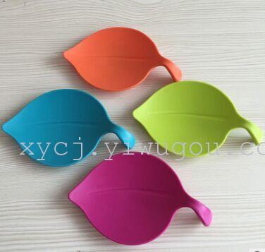 Creative leaf cup lid tea and food plate. The leaf cup lid can be made into a four-piece 4-color set of plates and cup LIDS details Picture
