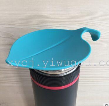 Creative leaf cup lid tea and food plate. The leaf cup lid can be made into a four-piece 4-color set of plates and cup LIDS Specification image
