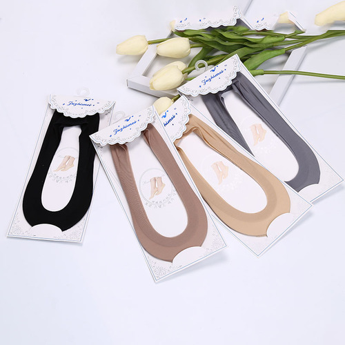 Ultra-shallow-mouth seamless ice silk boat socks, fashionable invisible women's socks, beautiful silk socks factory direct sales women's socks