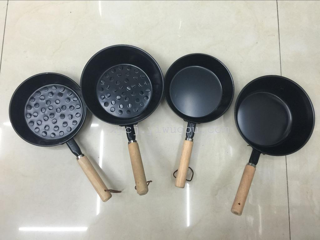 Wooden handle pan Frying egg pan New creative pan Carbon steel pan