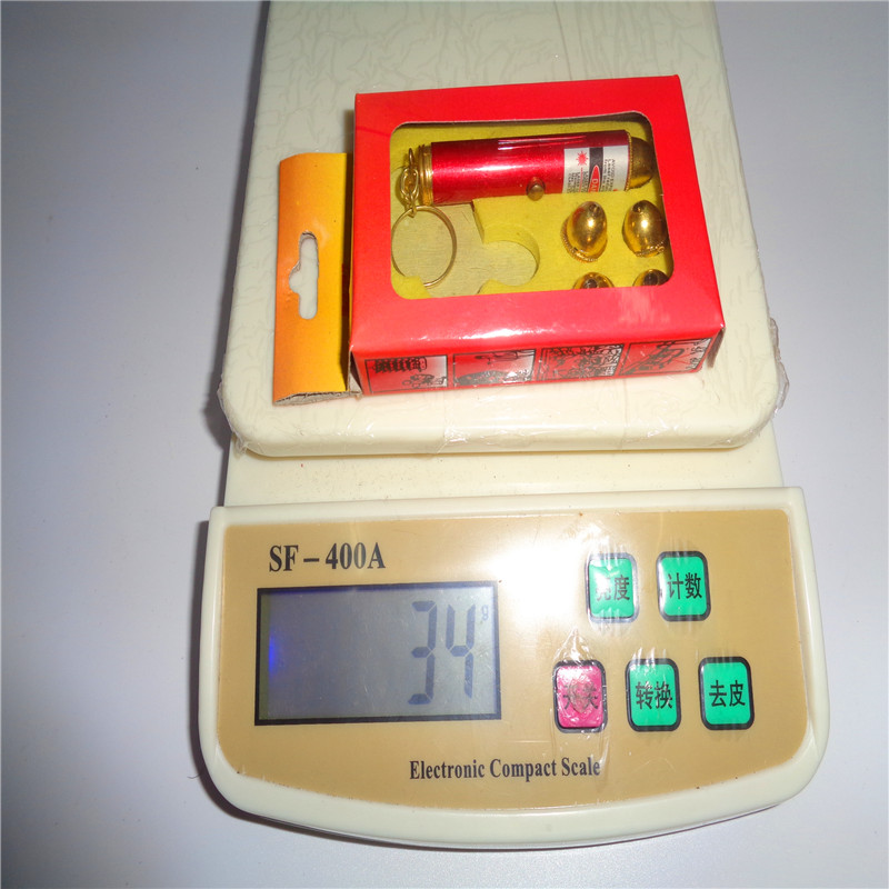 Children's plastic toy flashlight, LED keychain light, gift LED night light, five-head hard box laser Application Scenario