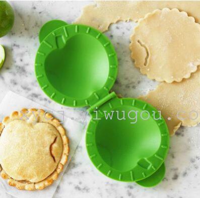 Apple pie mold Strawberry heart pie Pumpkin pie Halloween cake mold Baking tools single pack
