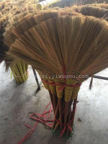 Manufacturers direct a large number of supplies of wooden pole Fengwei grass broom manual woven Miscanthus broom conjoined broom