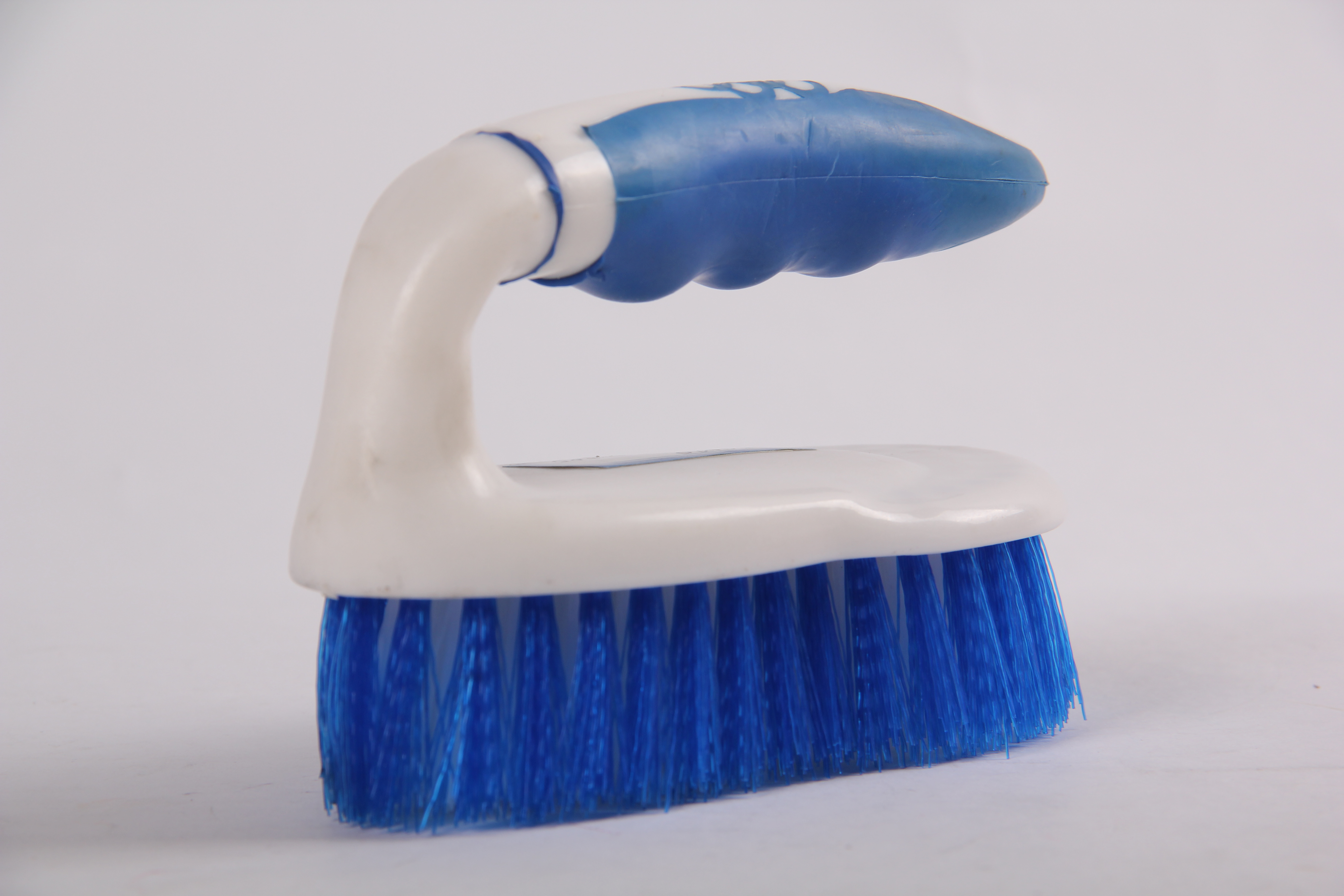 Premium laundry brushes are sold directly by the manufacturer with favorable prices. Welcome to purchase Application Scenario