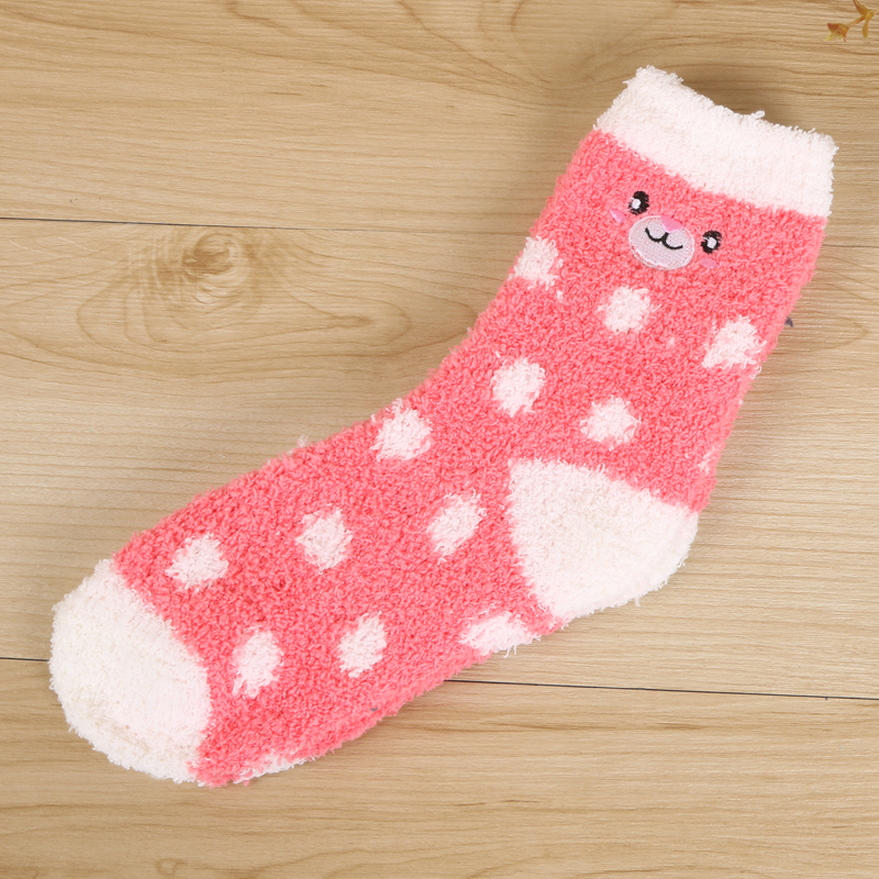 Winter home floor socks from street vendors are fashionable, cute, warm, sleep socks and towel socks Application Scenario