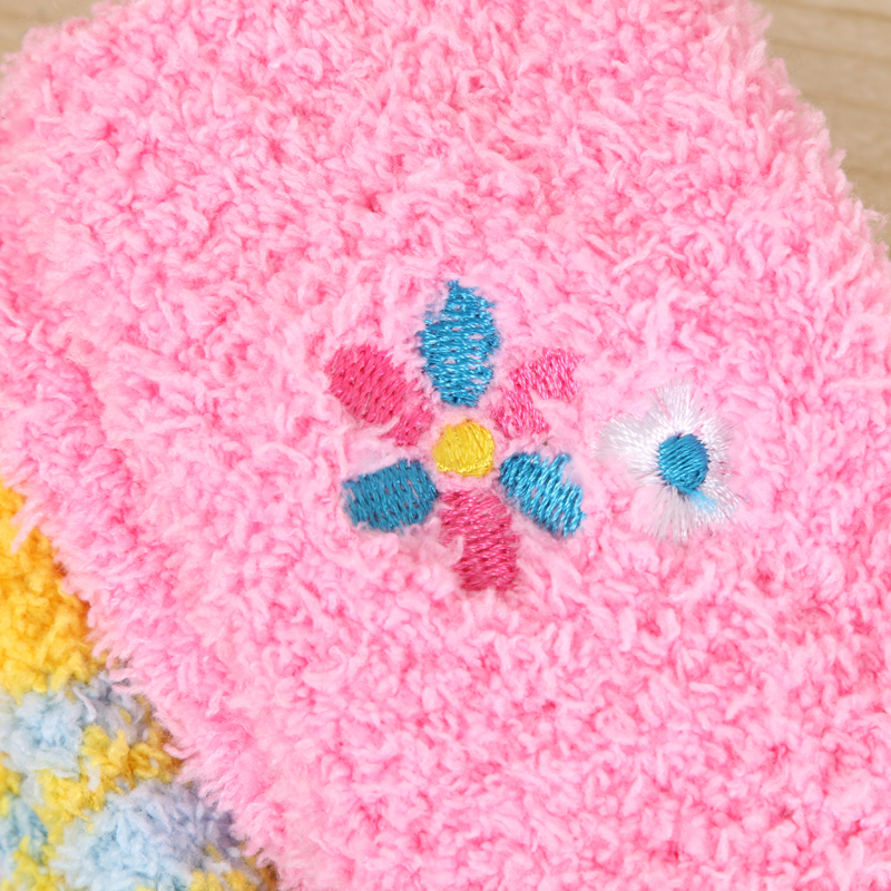 Winter fashion children's socks from street stalls, children's towel socks, warm sleep socks Application Scenario