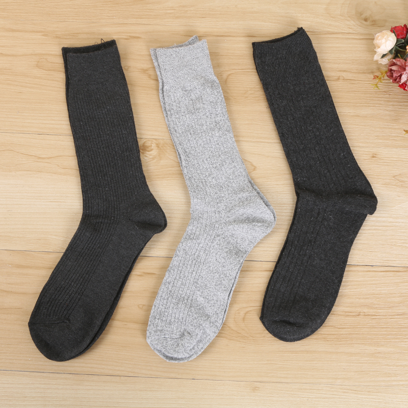 Street stall bestsellers: Fashionable college-style socks, cotton long tube sports socks, and warm socks Street stall bestsellers: Fashionable college-style socks, cotton long tube sports socks, and warm socks