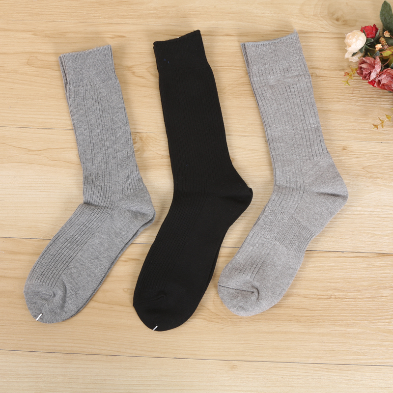 Street stall bestsellers: Fashionable college-style socks, cotton long tube sports socks, and warm socks details Picture