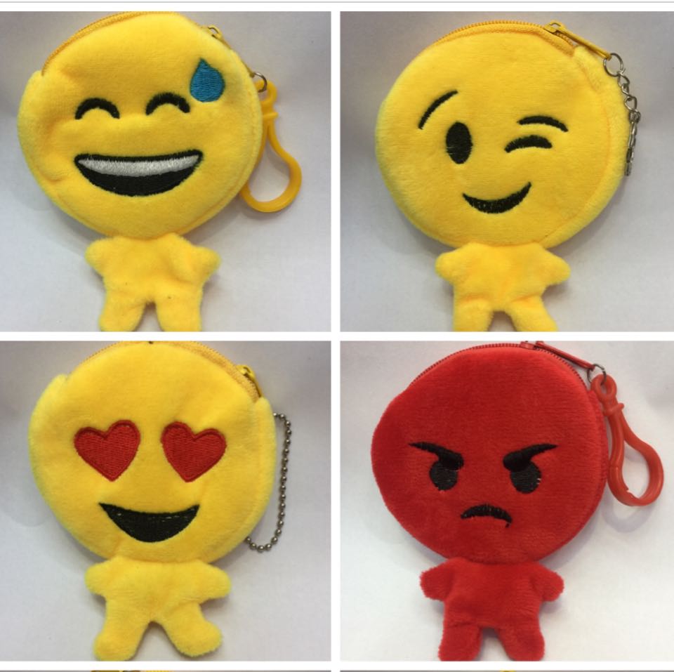Plush coin purse, emoji wallet, QQ emoji wallet, smiling face coin purse, cartoon embroidery wallet, children's coin bag Application Scenario