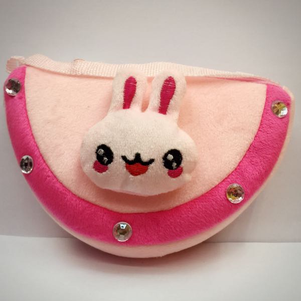 Plush shoulder bag, export bag, cartoon semi-circular diamond bag Application Scenario