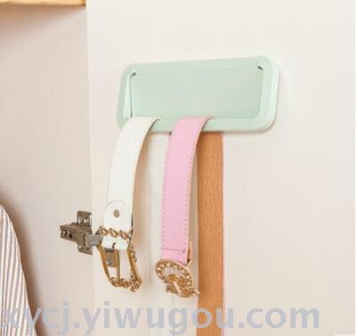 Creative, powerful, seamless hanging rack, kitchen rag rack, bathroom towel rack, non-drilling door back rack manufacturer Application Scenario