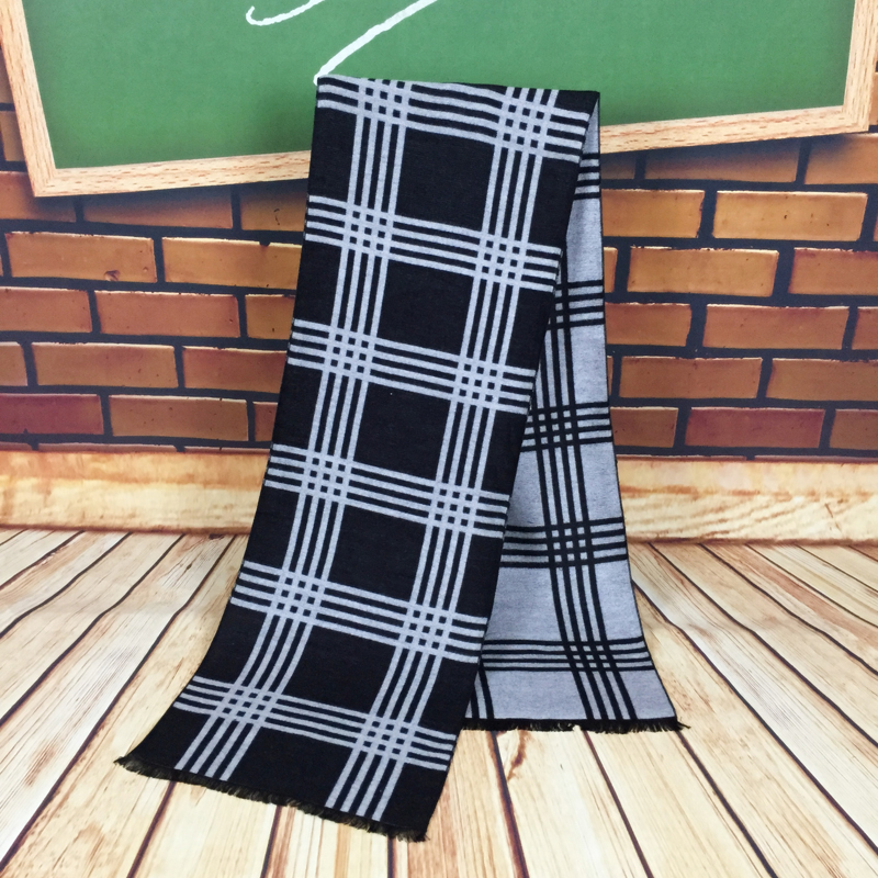 Men's two-tone scarf with striped pattern for birthday gift Men's scarf with twill checkered shawl for student men's long matching checkered striped scarf for Amazon Taobao e-commerce Application Scenario