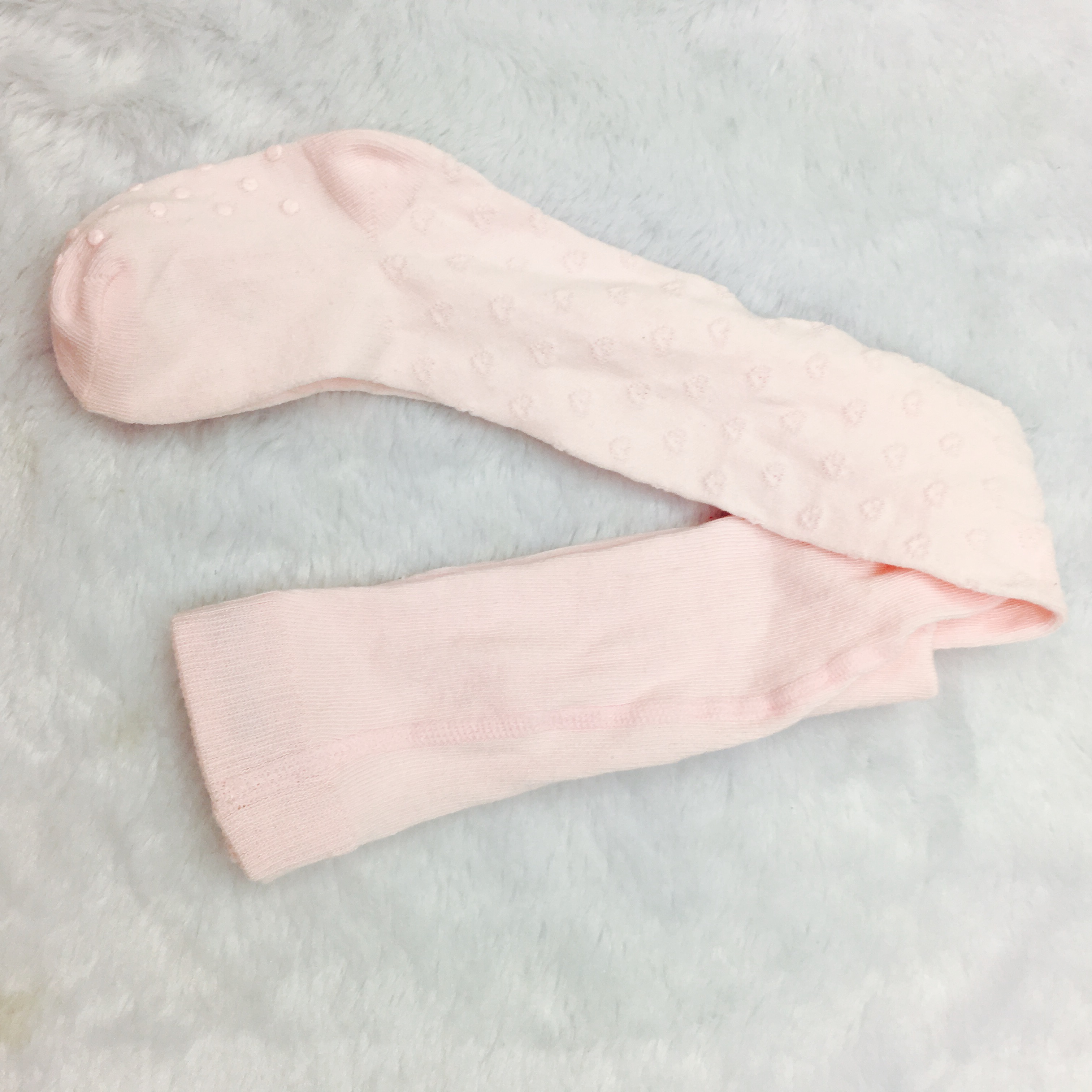 Solid color cotton children's pantyhose, dance socks and base socks from street vendors are in stock for export