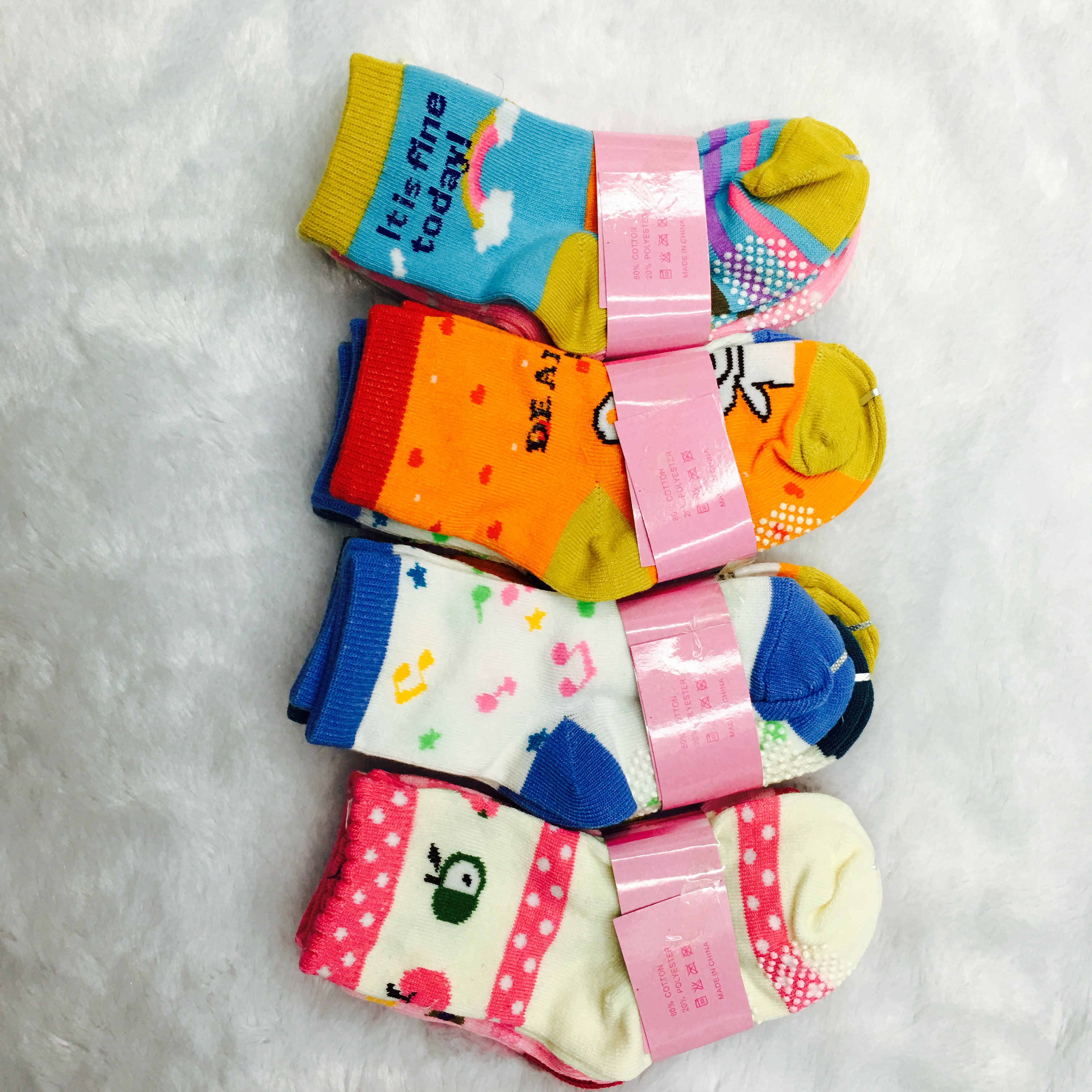 Street stall boys' and girls' glue socks, cotton anti-slip cartoon children's socks, children's cotton socks, floor socks, early education center socks details Picture