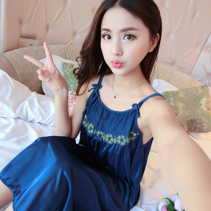 Breathable ice silk halter, sexy and sweet silk pajamas, seductive lace plus-size vest nightgown Specification image