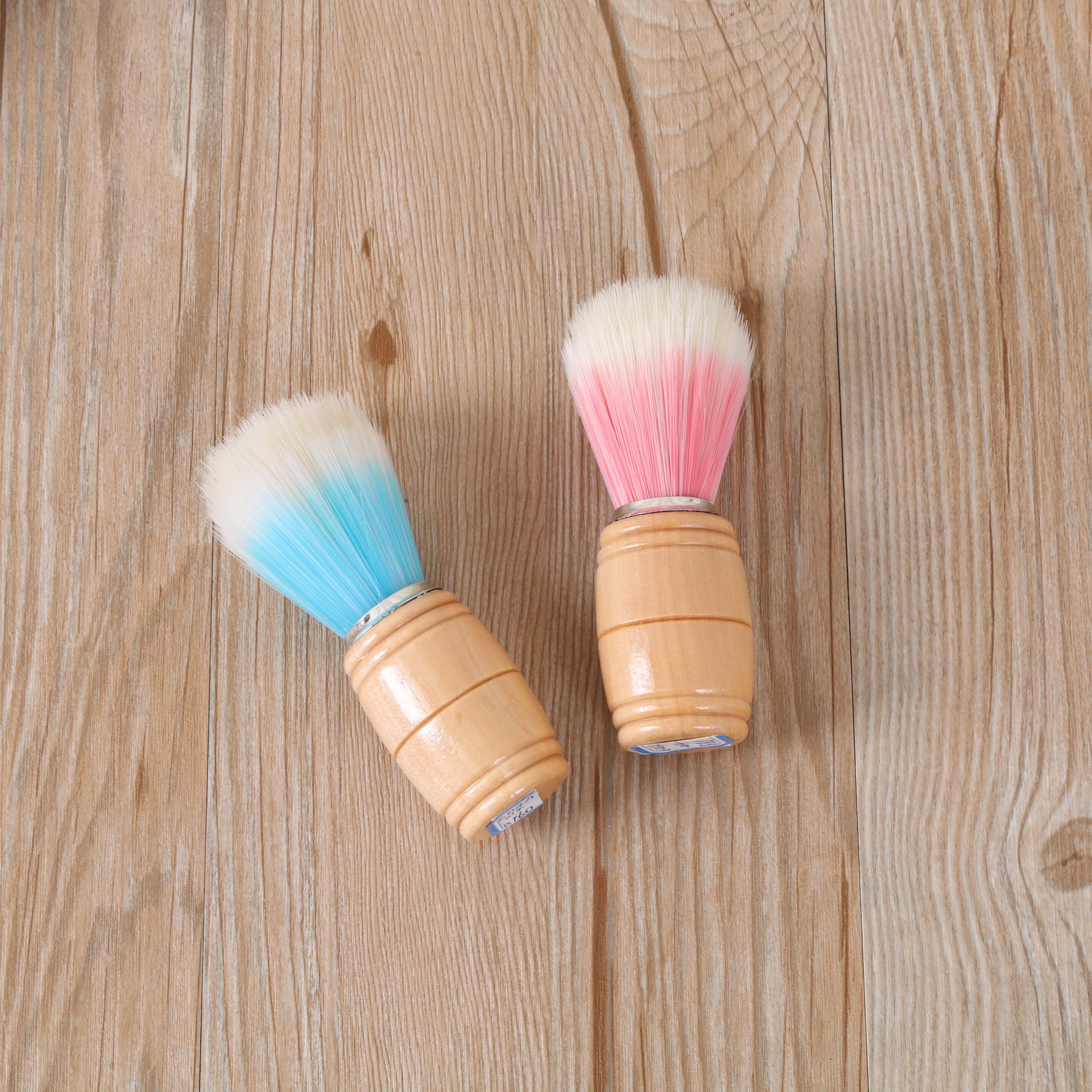 Soft-bristled shaving brush, men's shaving brush, fashionable wooden-handled shaving brush, shaving foam, shaving cleaning brush Specification drawing