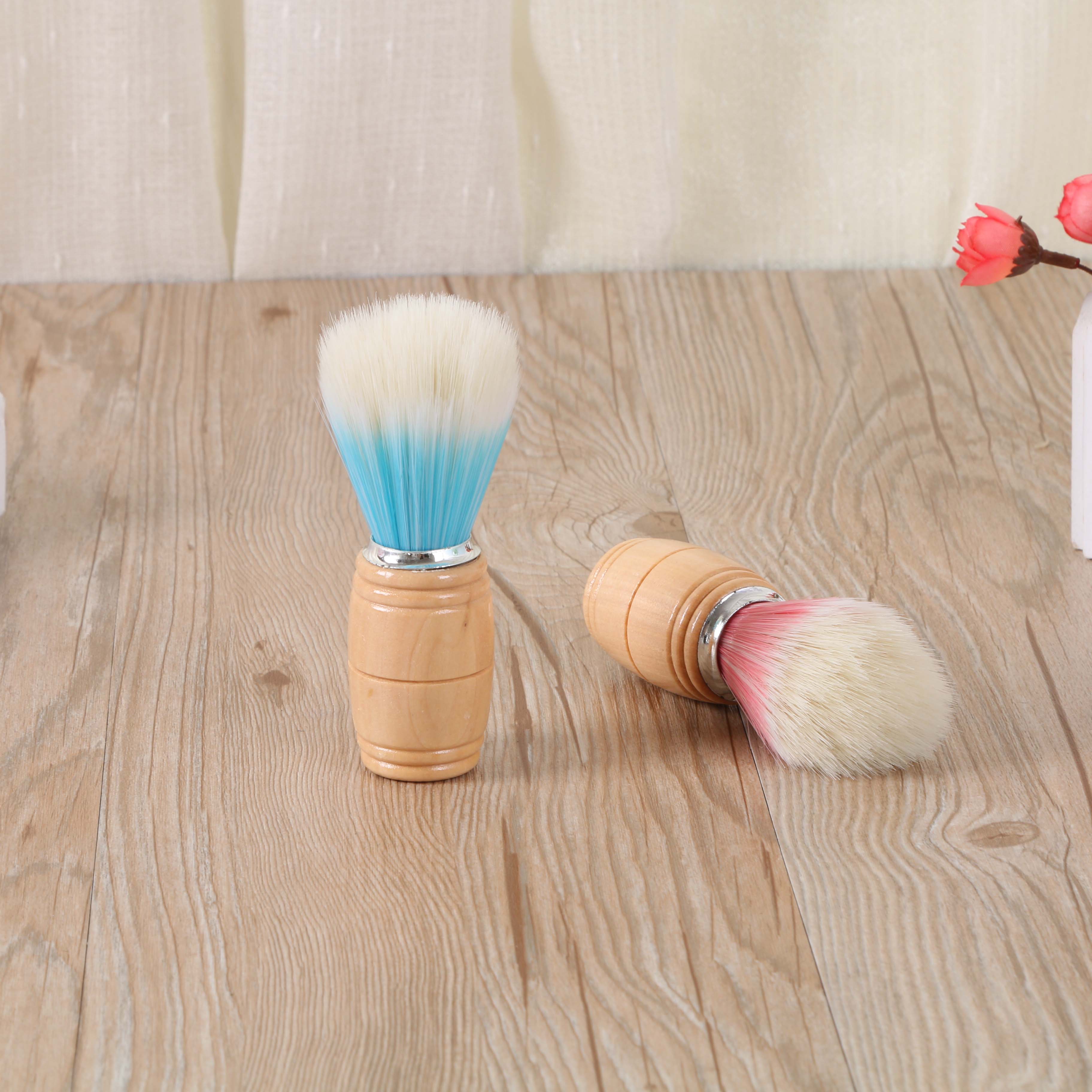 Soft-bristled shaving brush, men's shaving brush, fashionable wooden-handled shaving brush, shaving foam, shaving cleaning brush Application Scenario