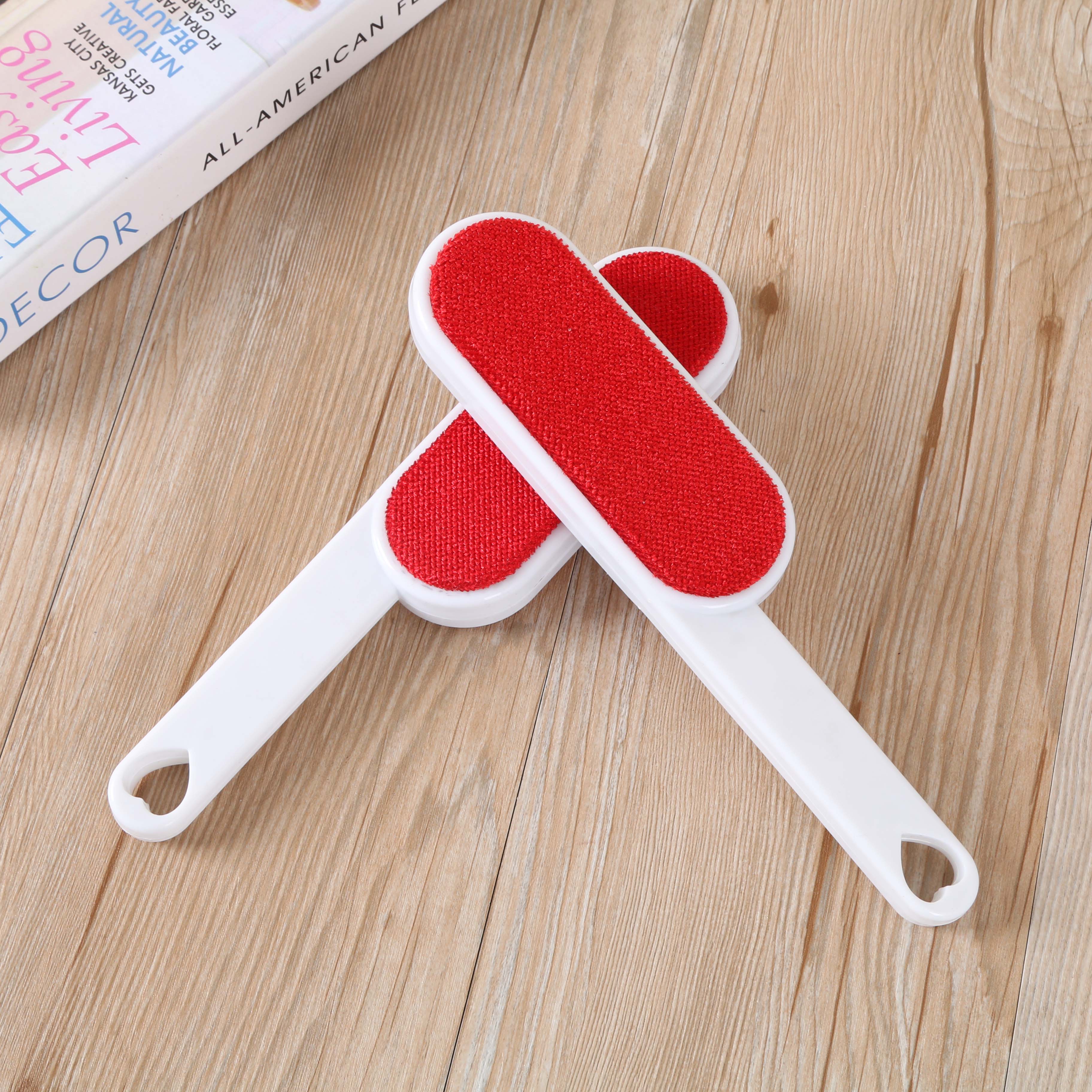 Electrostatic brush/debristle brush/dry cleaning brush/dust removal brush/bristle suction brush/Sweater, coat, woolen and hat brush details Picture