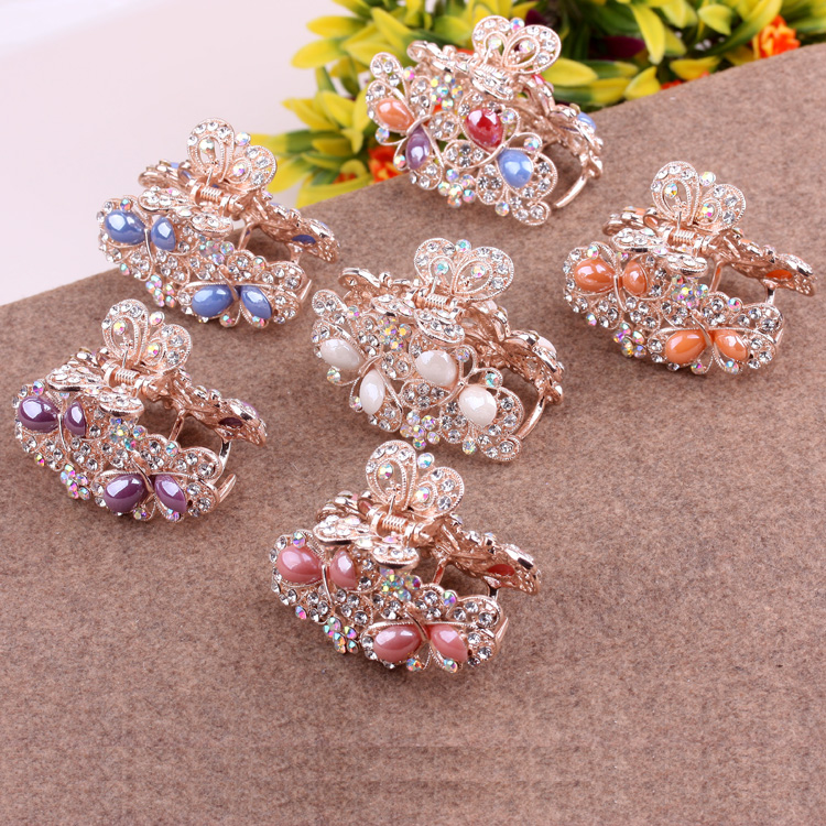 Wholesale of large-sized alloy hair accessories and rhinestones from South Korea for over 10 yuan Application Scenario