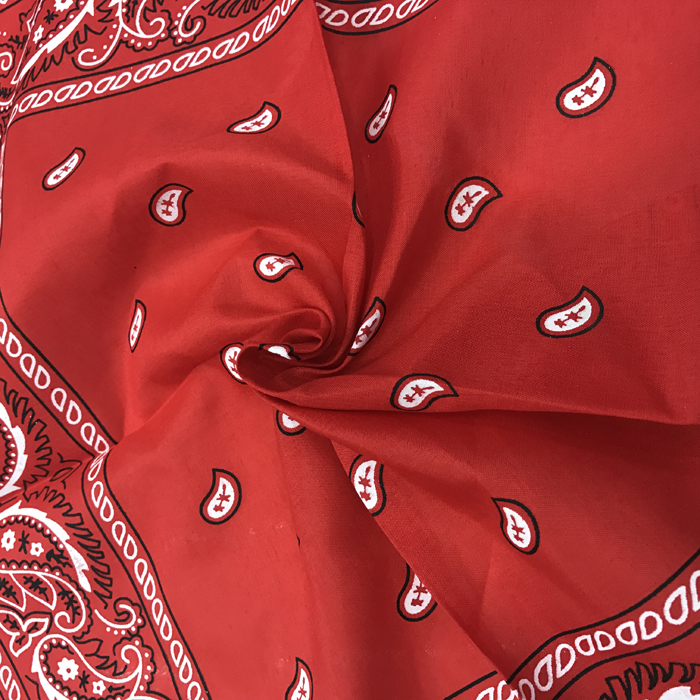 Square scarves, street stall export version, all-polyester amoeba red headscarf, cashew flower outdoor large handkerchief, handkerchief, sports sweat-absorbing headscarf, square scarf 55CM export version Application Scenario