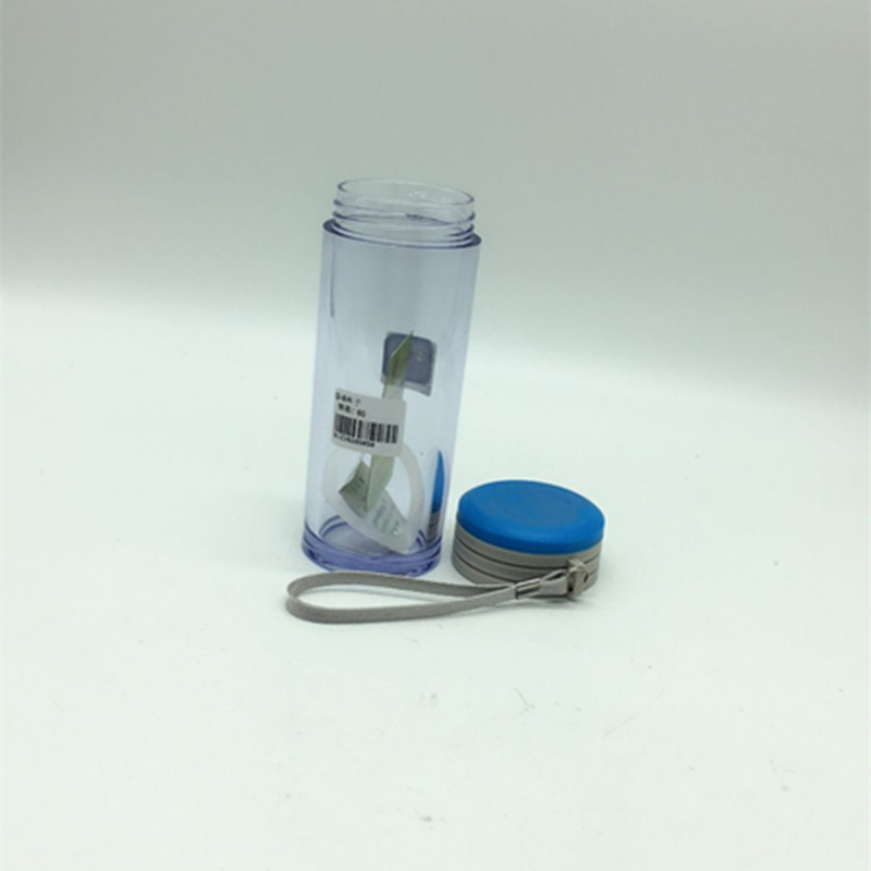 Sunshine Department Store's transparent glass water cup with a lid