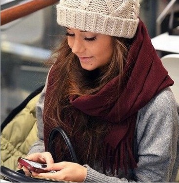 وشاح أبيض اللون، مع وشاح وشاح طويل من النساء Application Scenario