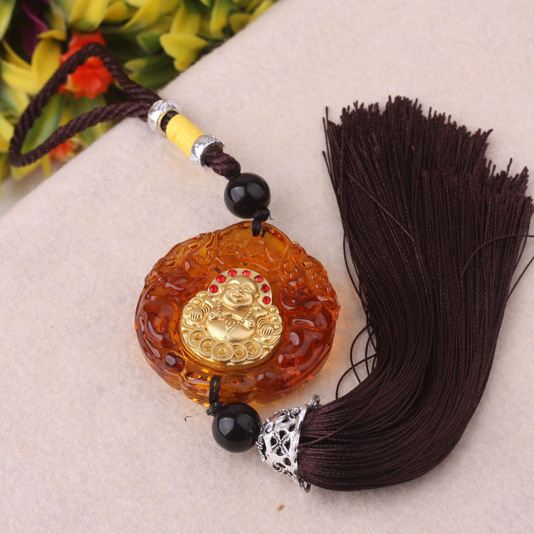 Pudding Station Accessories, 10-yuan department store creative men's car rearview mirror pendants, couple car interior accessories Application Scenario