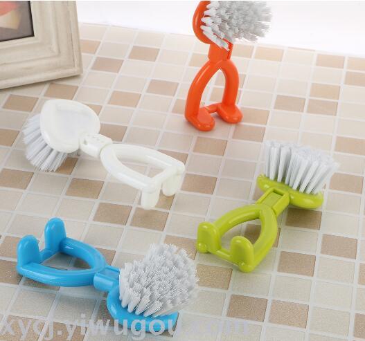 Human-shaped heart-shaped cleaning brush, multi-functional sink cup crevice brush Specification image