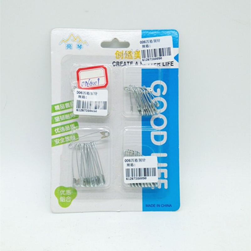 Sunshine Department Store's four-compartment pins of various sizes and models are mixed, including card suction pins, safety pins, and old-fashioned pins