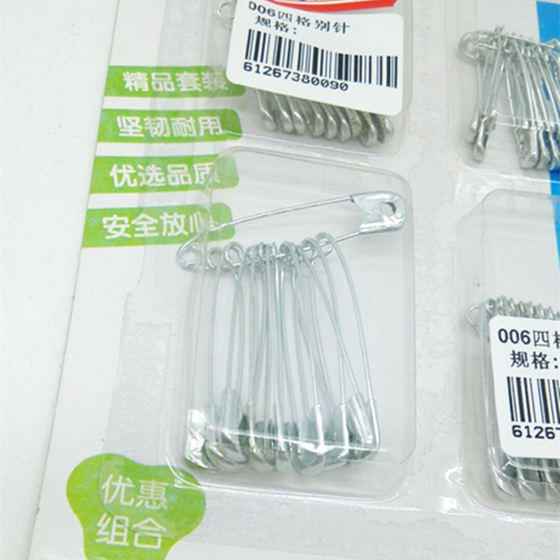 Sunshine Department Store's four-compartment pins of various sizes and models are mixed, including card suction pins, safety pins, and old-fashioned pins details Picture