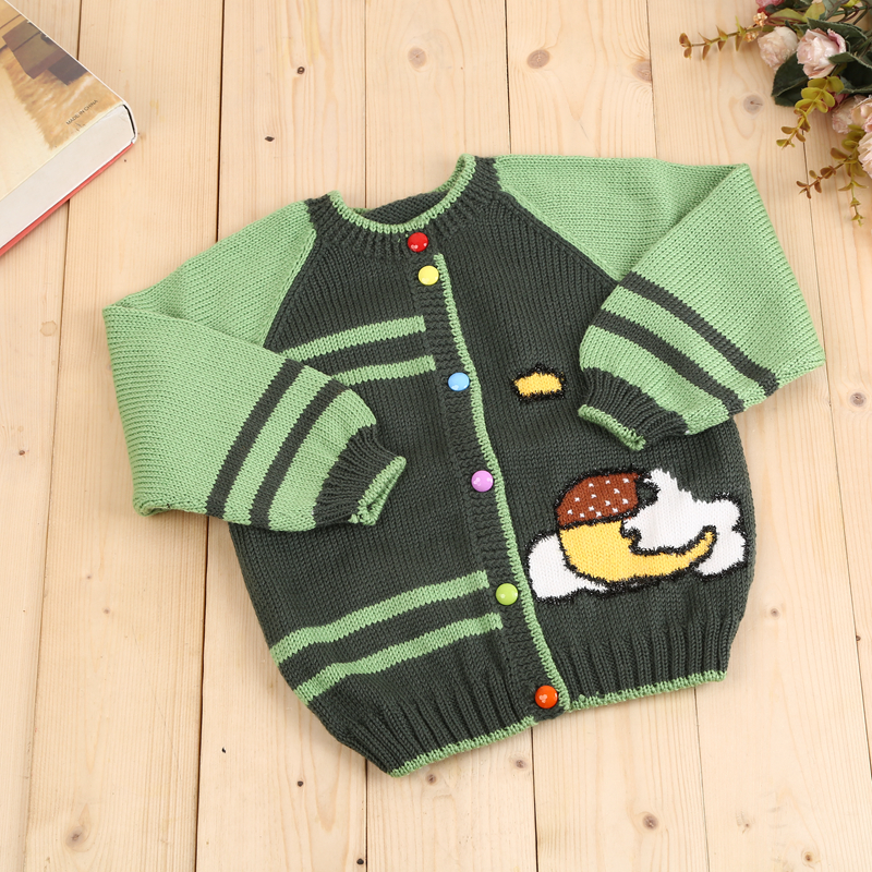绿色中粗羊毛毛线儿童卡通单排钮扣毛衣开衫