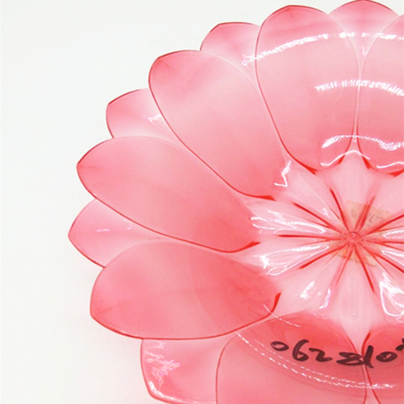 Sunshine Department Store 011 Petal Fruit Plate, Flower-shaped Fruit Plate, Dried Fruit Plate, Home Snack Plate Application Scenario