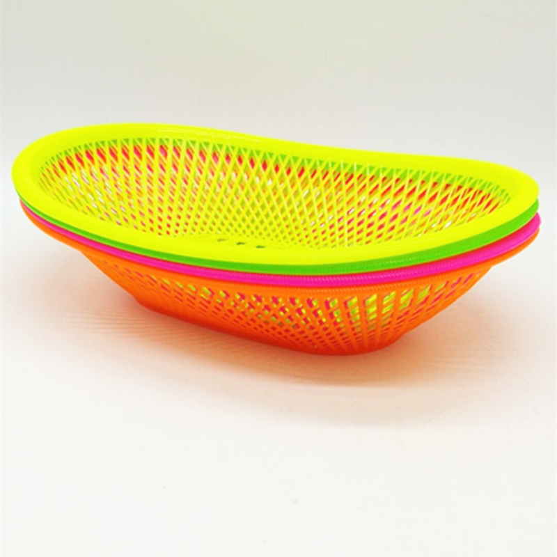Sunshine Department Store elliptical baskets, plastic fruit baskets, flat-bottomed baskets, plastic storage and draining baskets, and miscellaneous baskets