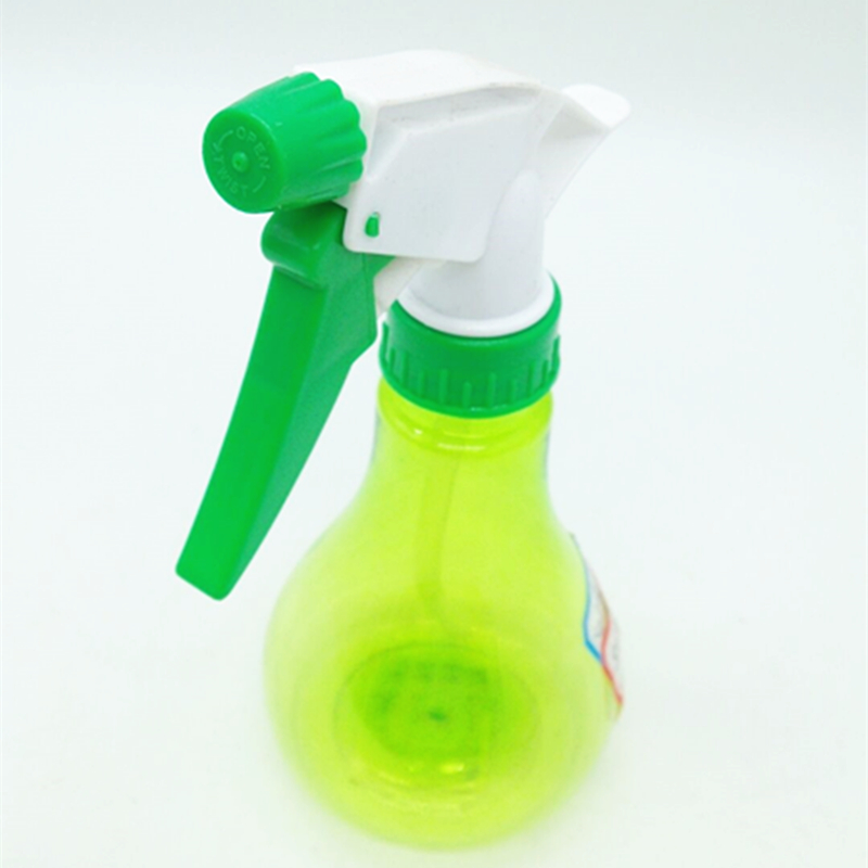 Sunshine Department Store 807 plastic spray bottle, alcohol spray bottle, grass and flower growing, colorful bottle, transparent bottle Application Scenario