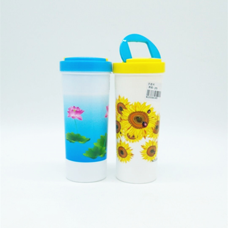 Sunshine Department Store's portable water cups, plastic printed water cups and sports water cups Application Scenario