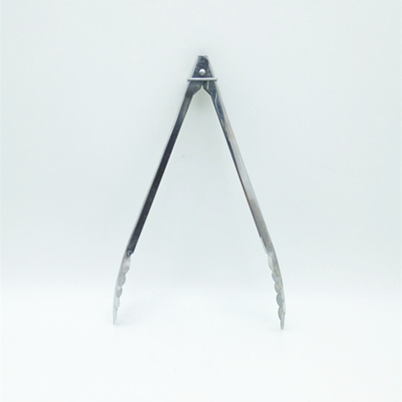 Sunshine Department Store stainless steel barbecue tongs, food tongs, bread tongs, steak tongs, food tongs, cooking tools and supplies Application Scenario