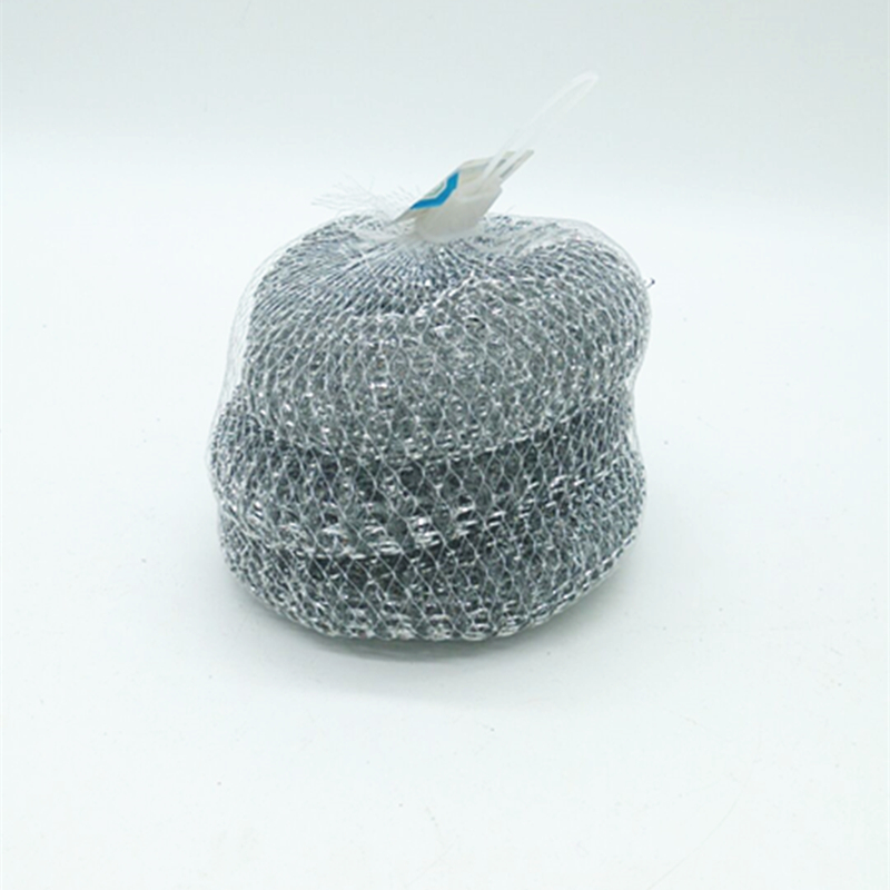 Sunshine Department Store offers 3 steel wire mesh kitchenware cleaning brushes, cleaning balls, metal steel wire brushes and daily necessities Application Scenario