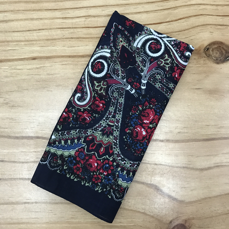 One-piece delivery service for square scarves at street stalls, cotton black and red rose headscarves, outdoor large handkerchiefs and handkerchiefs, sports sweat-absorbing headscarves, 55CM square scarves